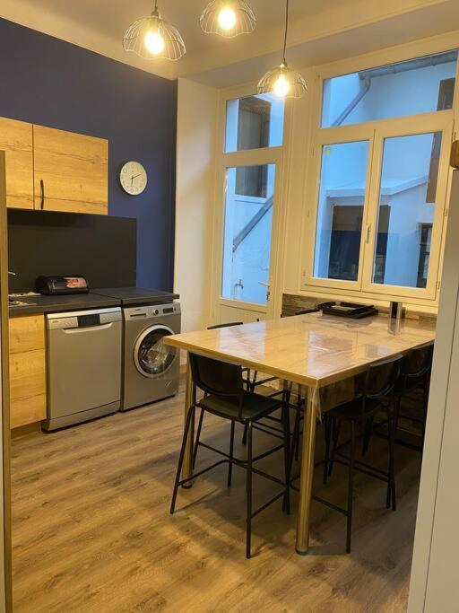 Gite De Tom Et Mag Classe 3 * Clevacances Villa Pontgibaud Bagian luar foto
