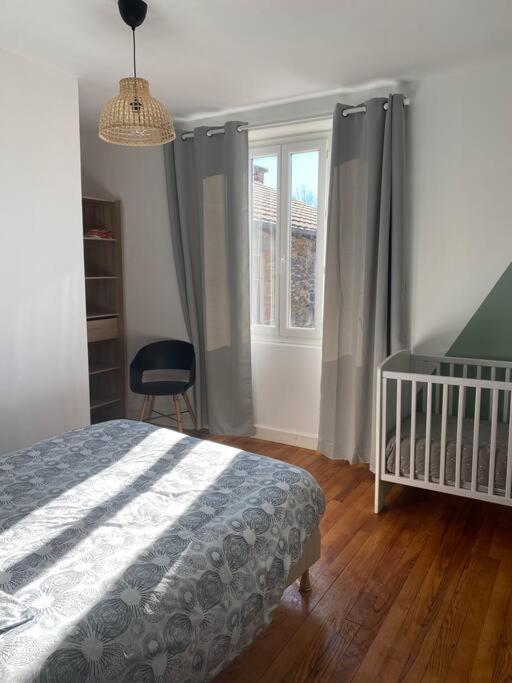 Gite De Tom Et Mag Classe 3 * Clevacances Villa Pontgibaud Bagian luar foto