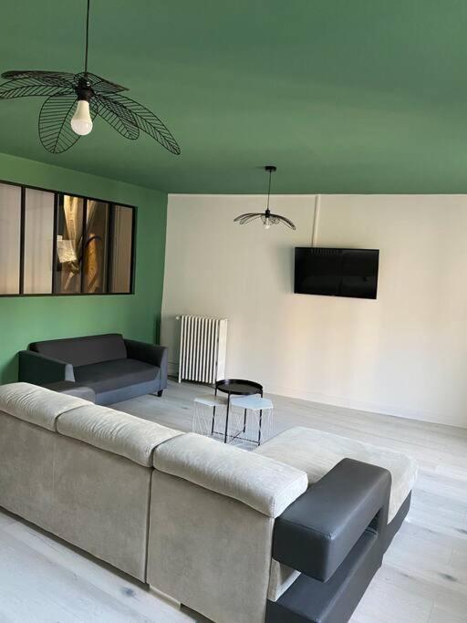 Gite De Tom Et Mag Classe 3 * Clevacances Villa Pontgibaud Bagian luar foto