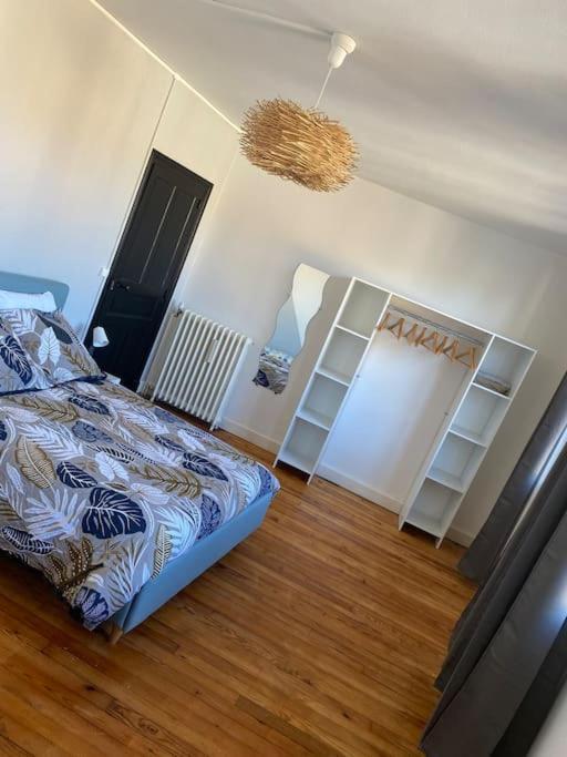 Gite De Tom Et Mag Classe 3 * Clevacances Villa Pontgibaud Bagian luar foto
